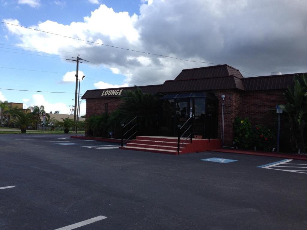 Americas Best Value Inn North Port Εξωτερικό φωτογραφία