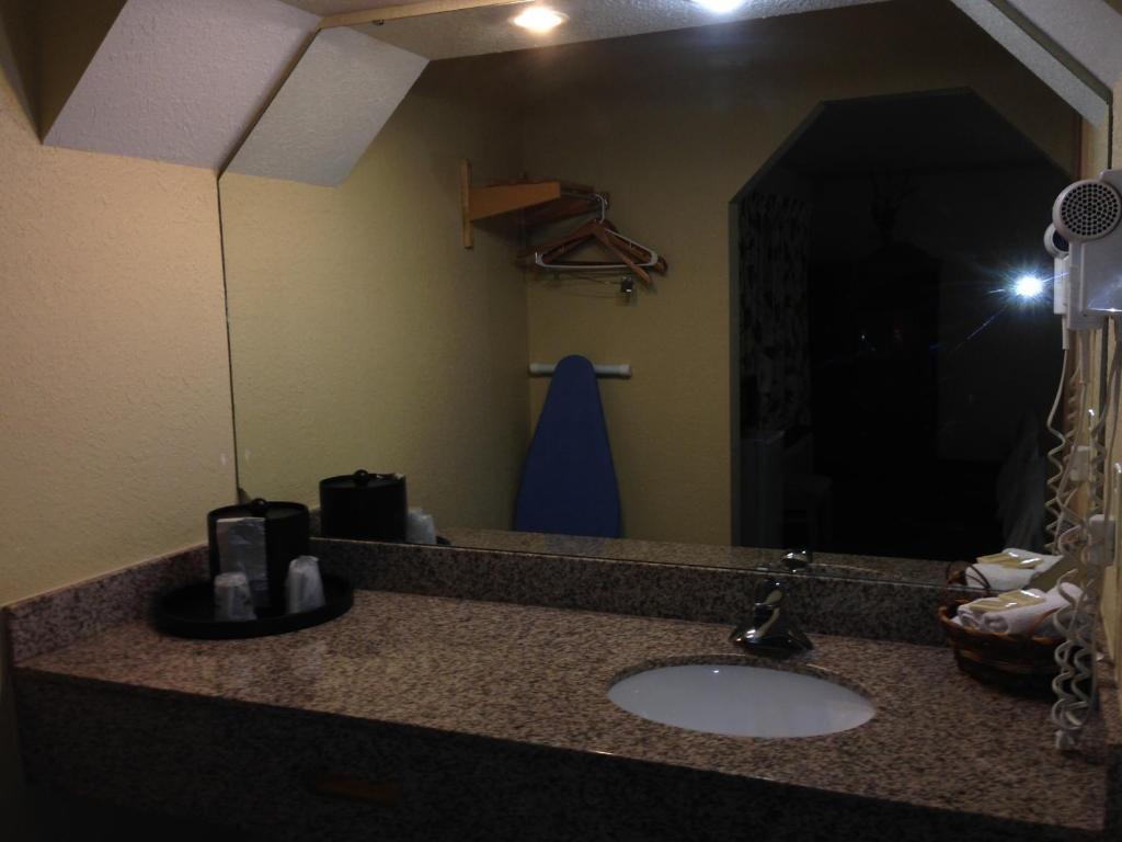Americas Best Value Inn North Port Δωμάτιο φωτογραφία